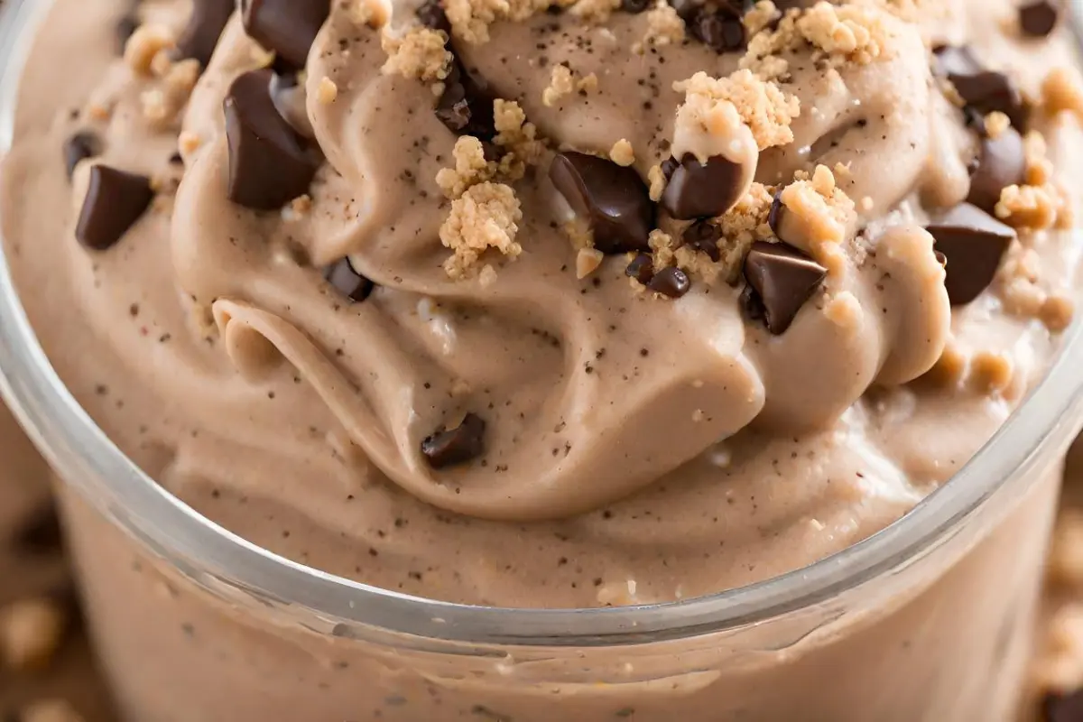 Close-up of Mocha Cookie Crumble Frappuccino layers.